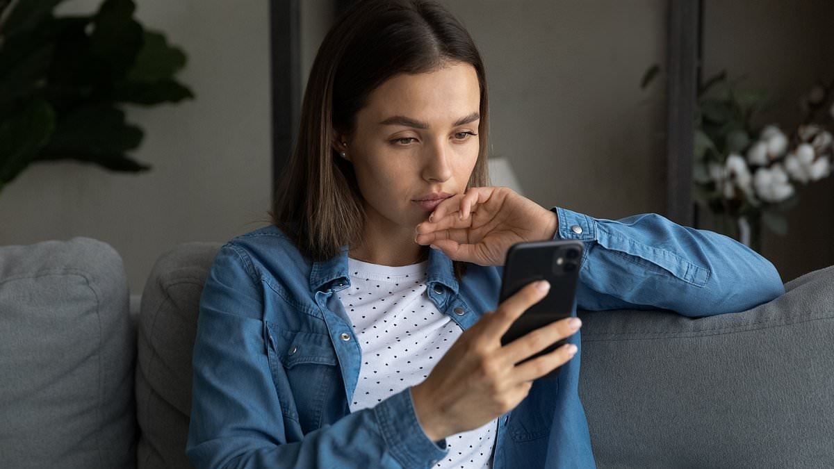 Experts issue urgent warning to Amazon shoppers over Airbnb gift card scam