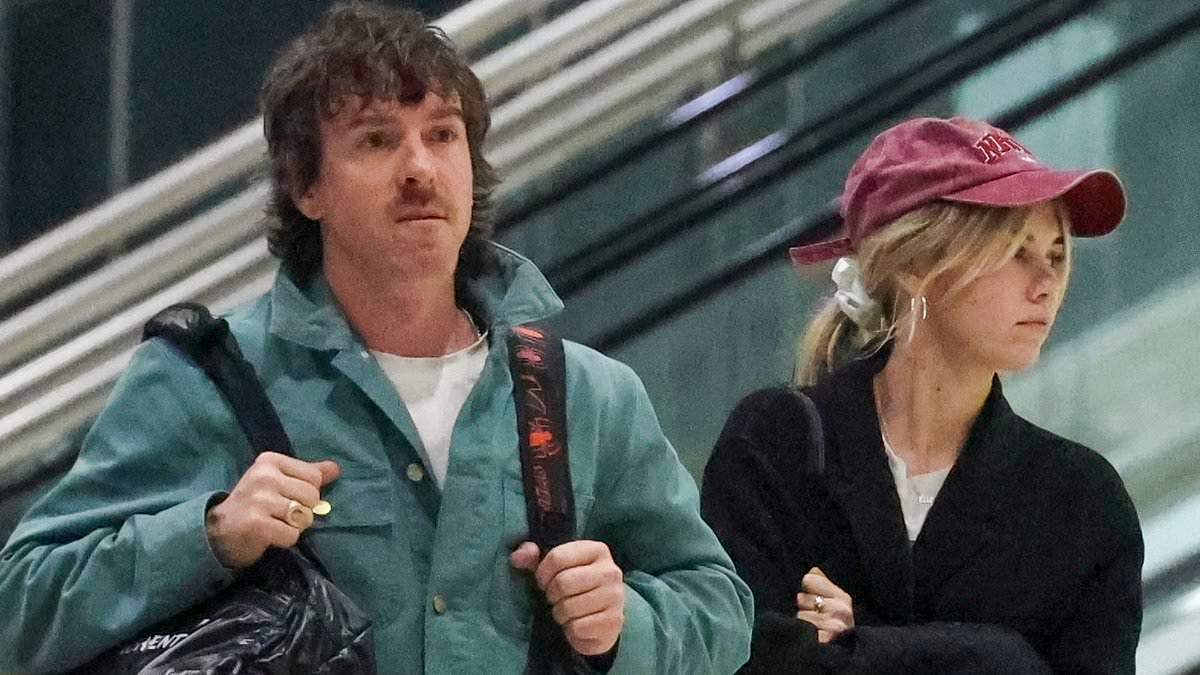 Nova radio star Tim Blackwell, 42, shows off his youthful makeover as he flaunts his age-gap relationship with 28-year-old girlfriend Lizzie Baxter