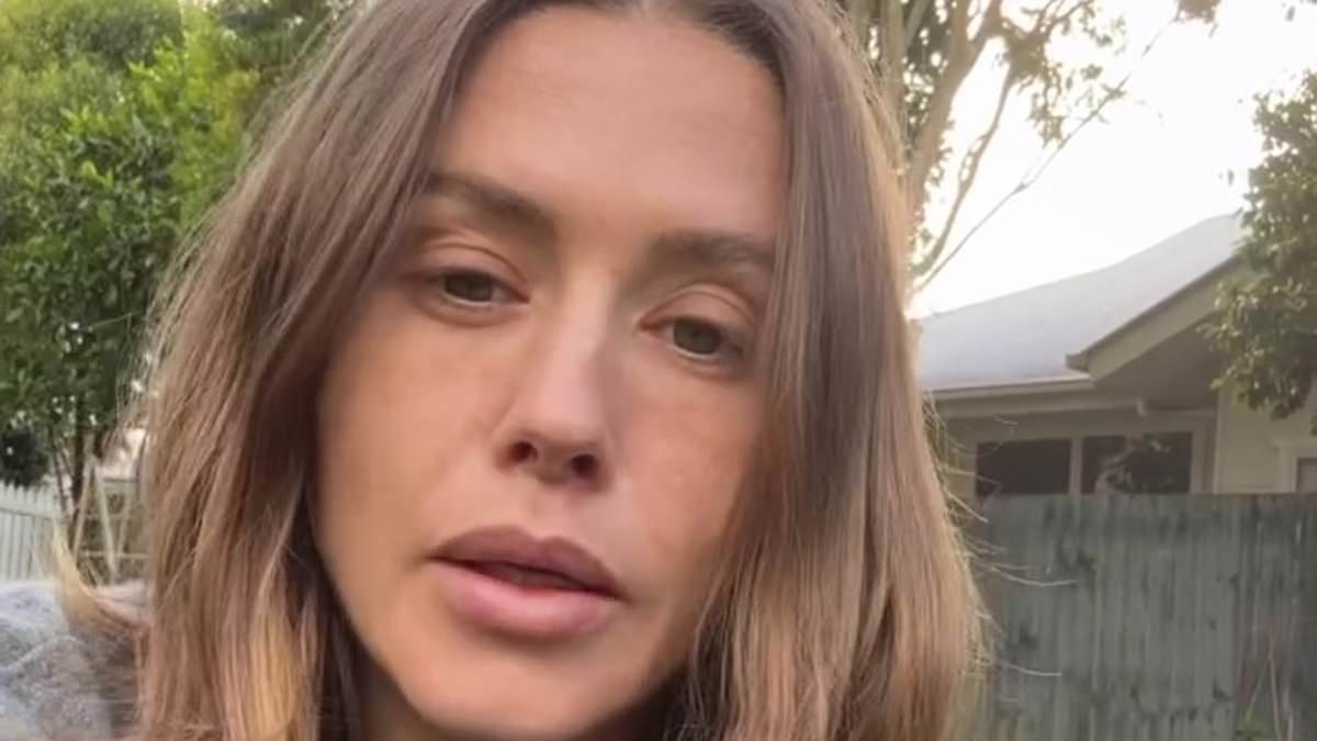 Byron Bay influencer's sausage dogs get STUCK together for hours after having sex: 'You could not make this up'
