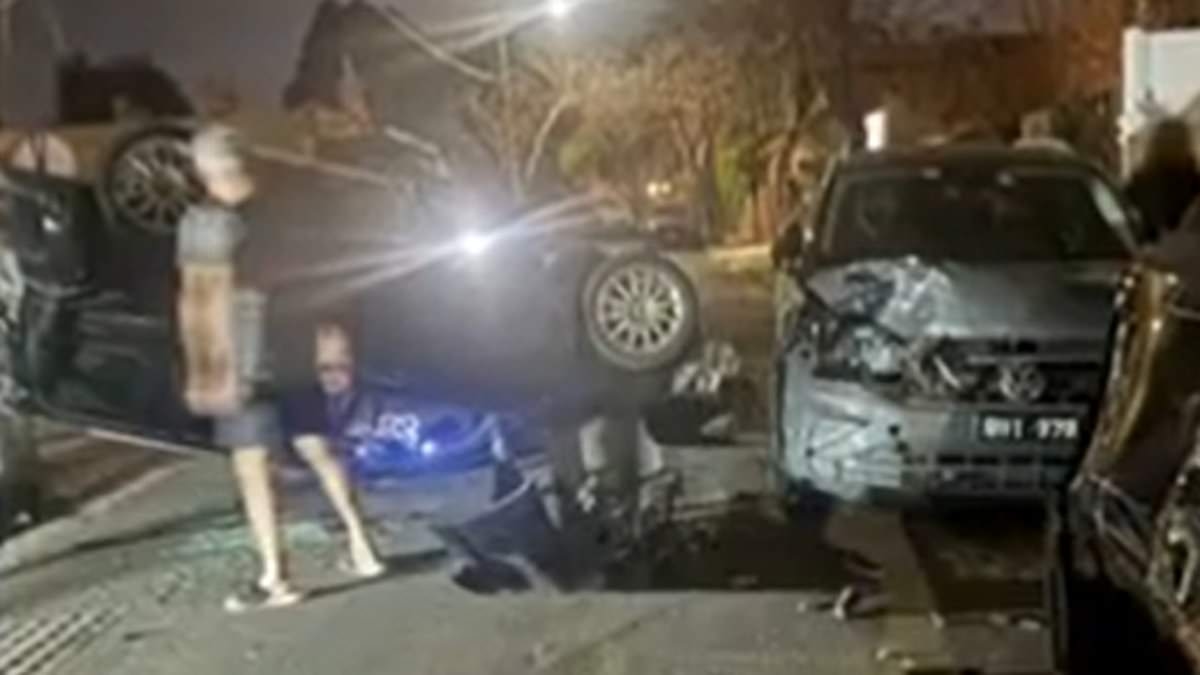 Gang of girls as young as 13 allegedly roll stolen car in Brighton, Melbourne