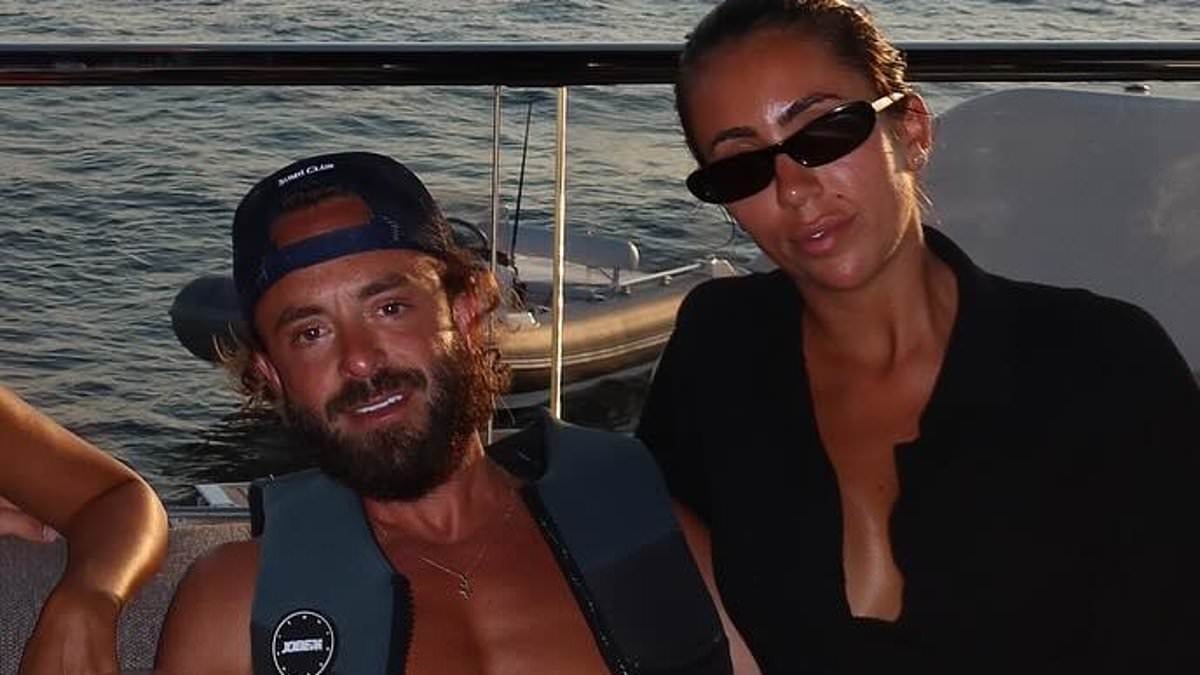 EXCLUSIVE Savage way socialite's ex learned she was dating Australia's No.1 real estate agent - as insiders reveal details of the romance that's stunned Jewish high society: 'He's spending a fortune on her'