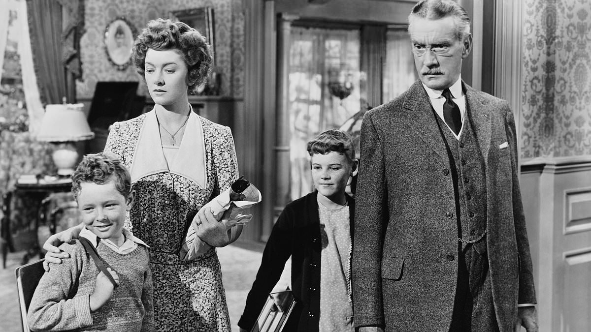 BREAKING NEWS Cheaper By The Dozen star tragically passes away aged 85 just days after suffering a heart attack as devastated fans pays tribute