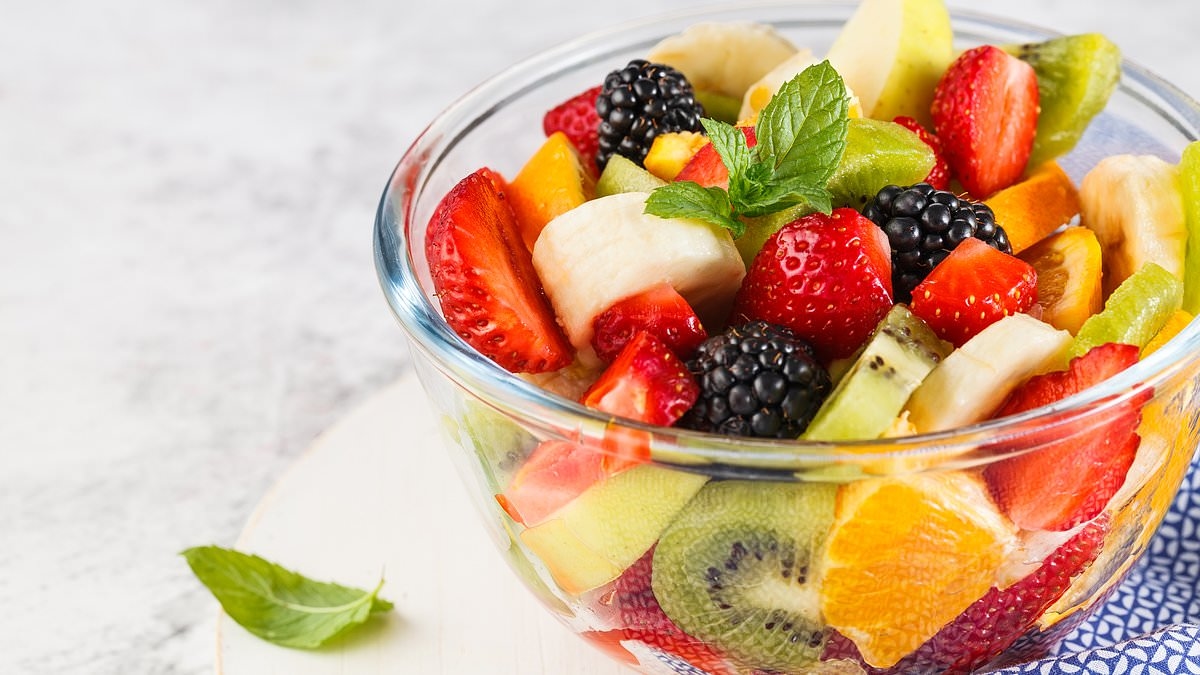 Top nutrition expert reveals the fruits you should NEVER eat for breakfast: 'This is going to disappoint a lot of people'