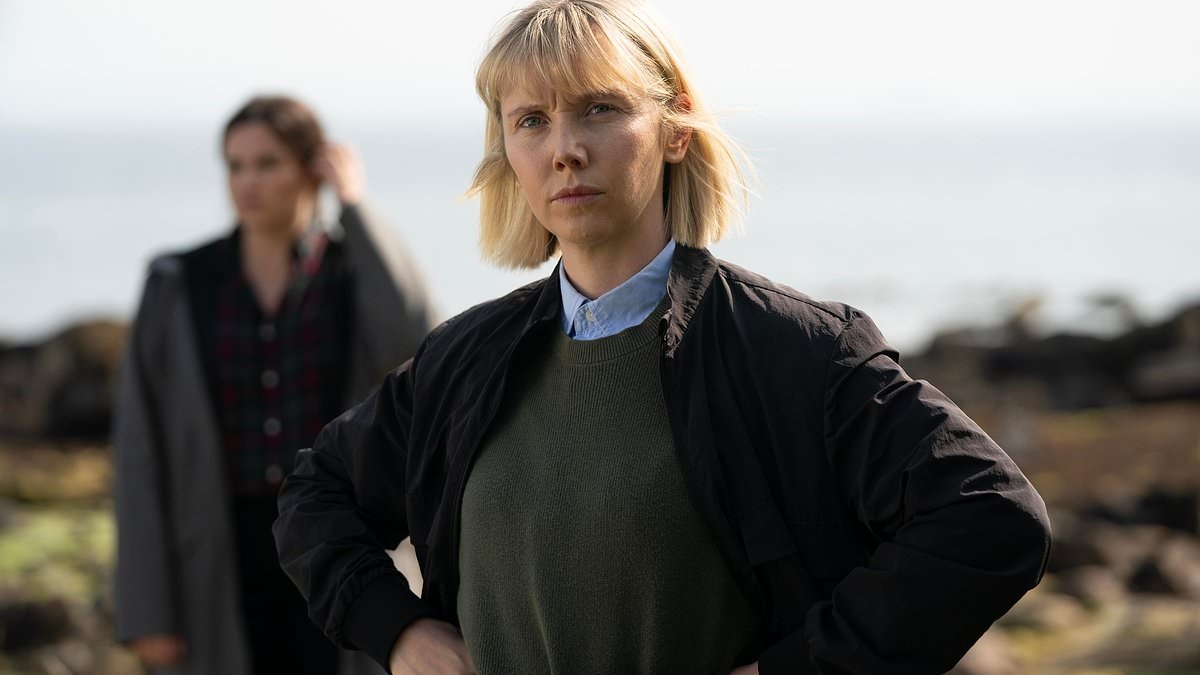 Karen Pirie viewers open-mouthed as EastEnders star pops up in ITV detective drama with VERY different look