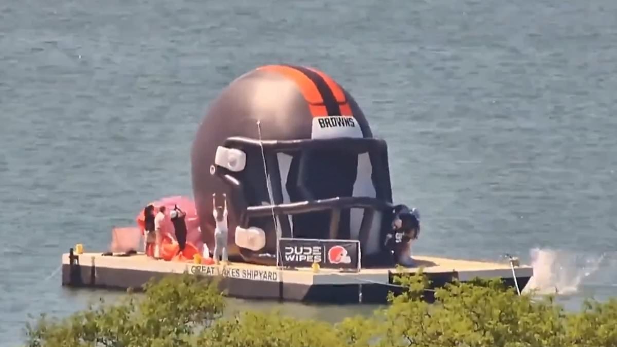 Cleveland Browns' unveiling of new helmet on Lake Erie goes horribly wrong