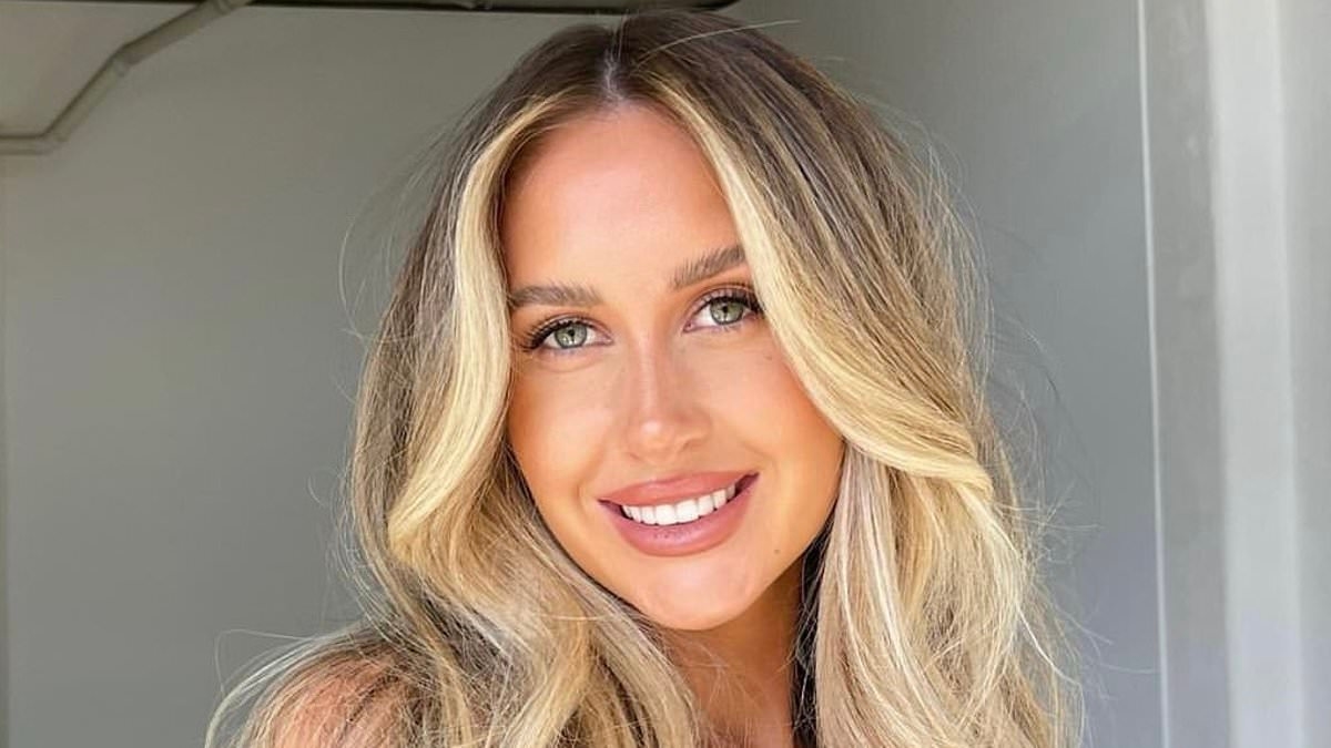 Australia's most recognisable model announces engagement and shows off MASSIVE diamond ring in Italy