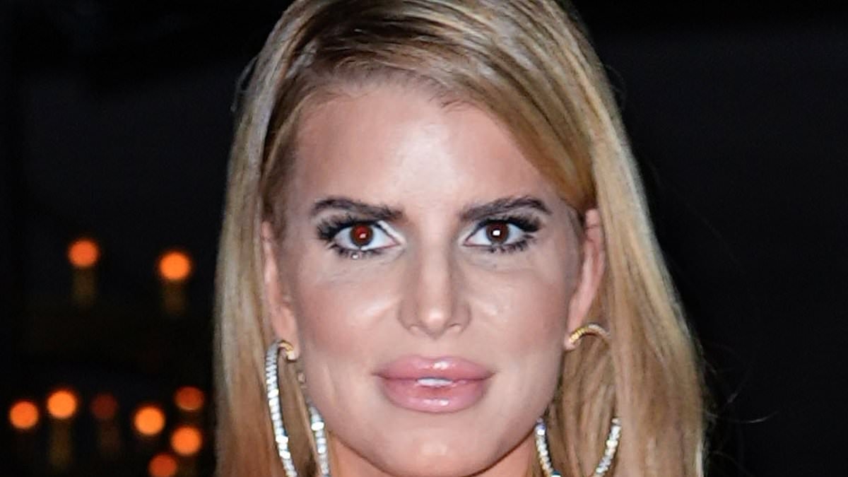 Jessica Simpson rocks another daring look just hours after suffering wardrobe malfunction on live TV