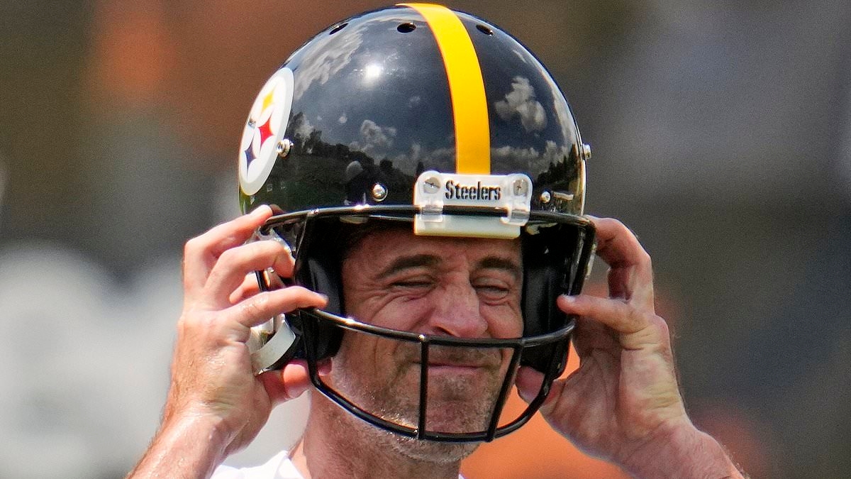 Aaron Rodgers left red-faced after humiliating start to Steelers training camp