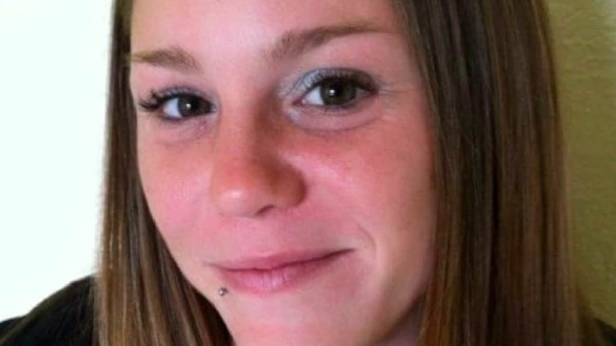 Video shows mom-of-five's final sighting with alleged killer before she was executed in chilling desert murder