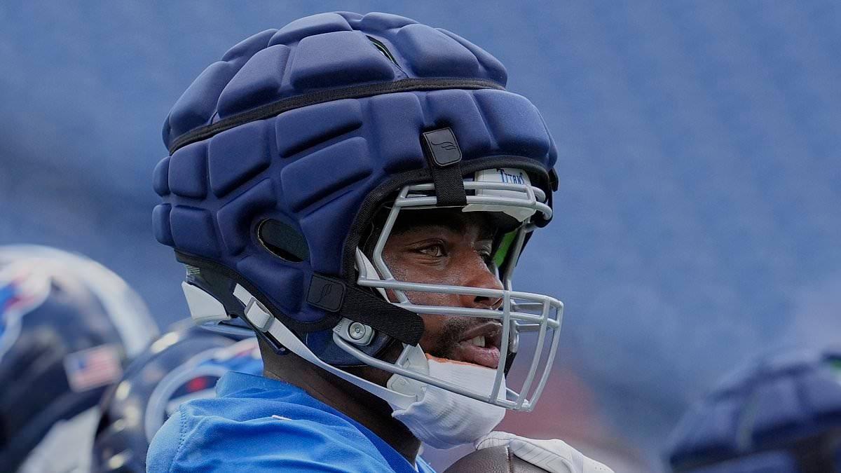 NFL first-round draft pick Treylon Burks fractures collar bone in crushing blow to Tennessee Titans