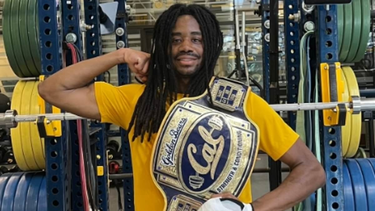 College football star goes viral after showing off insane body transformation