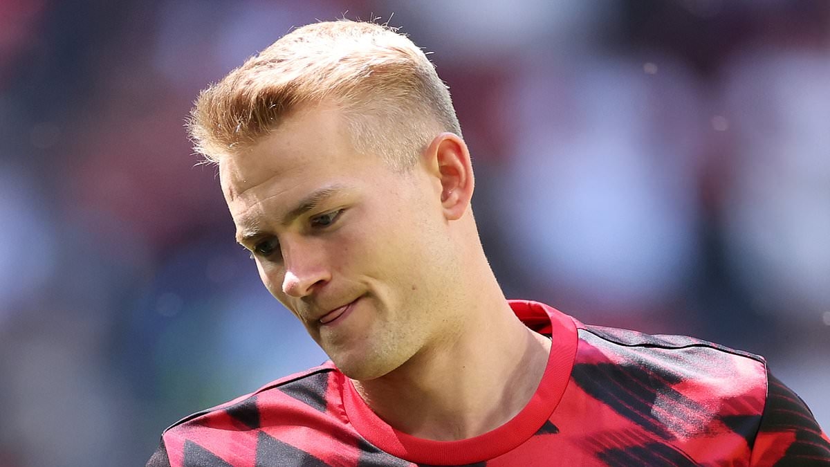 Matthijs De Ligt makes honest admission to Man United fans after lowest-ever Premier League finish last season