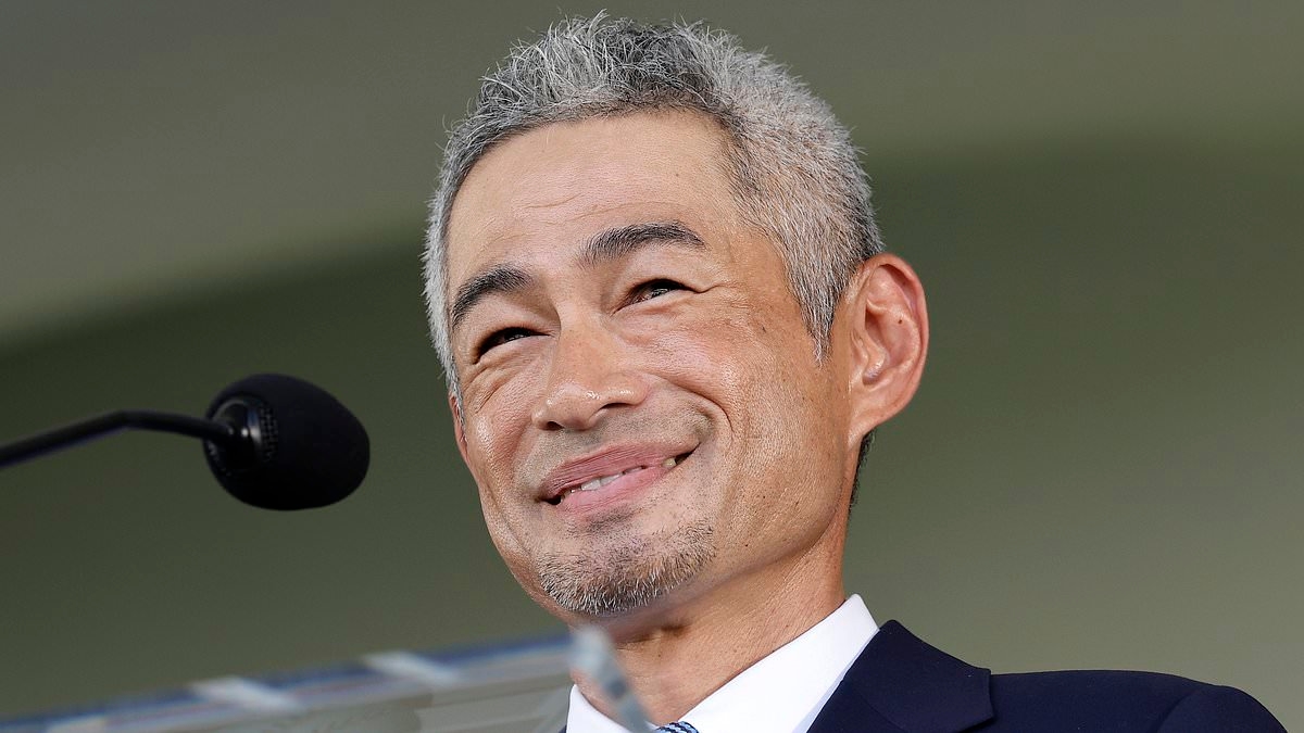 Baseball legend makes hilarious confession about former team during Hall of Fame speech
