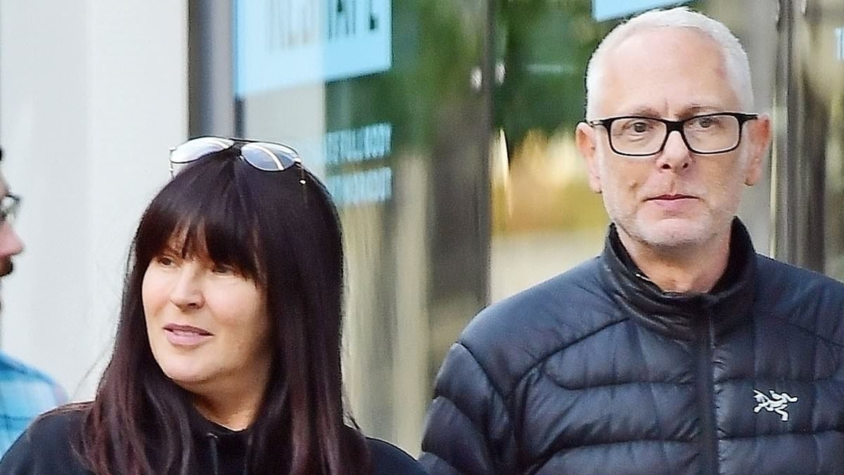 Naked Attraction host Anna Richardson details her experience dating both men and women as she reveals which gender she finds easier to be in a relationship with