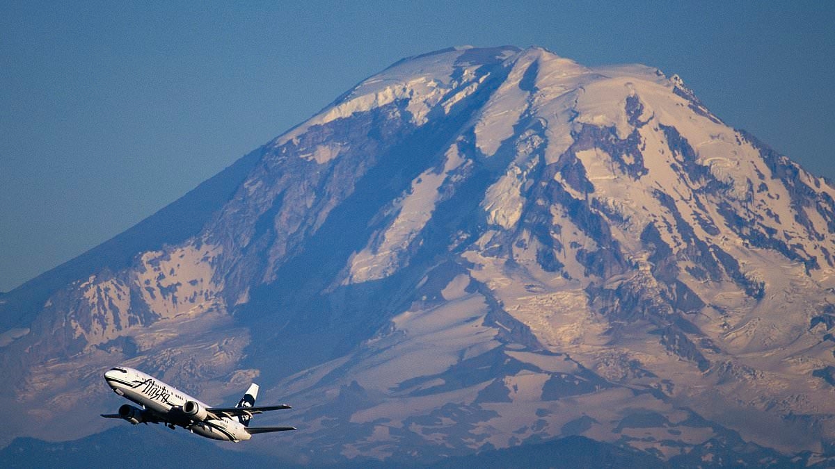 Largest earthquake swarm ever recorded at Mount Rainier