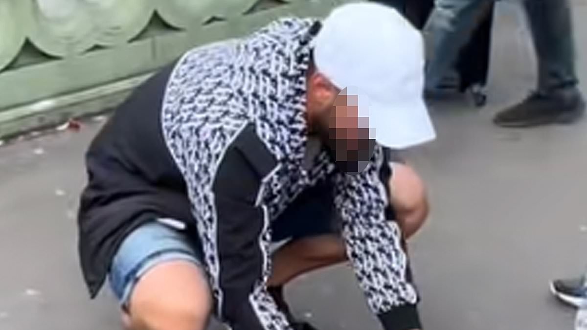 EXCLUSIVE The lawless London tourist hotspot in the shadow of Parliament: How Westminster Bridge has become a magnet for violent street scammers, illegal traders and pickpocket gangs
