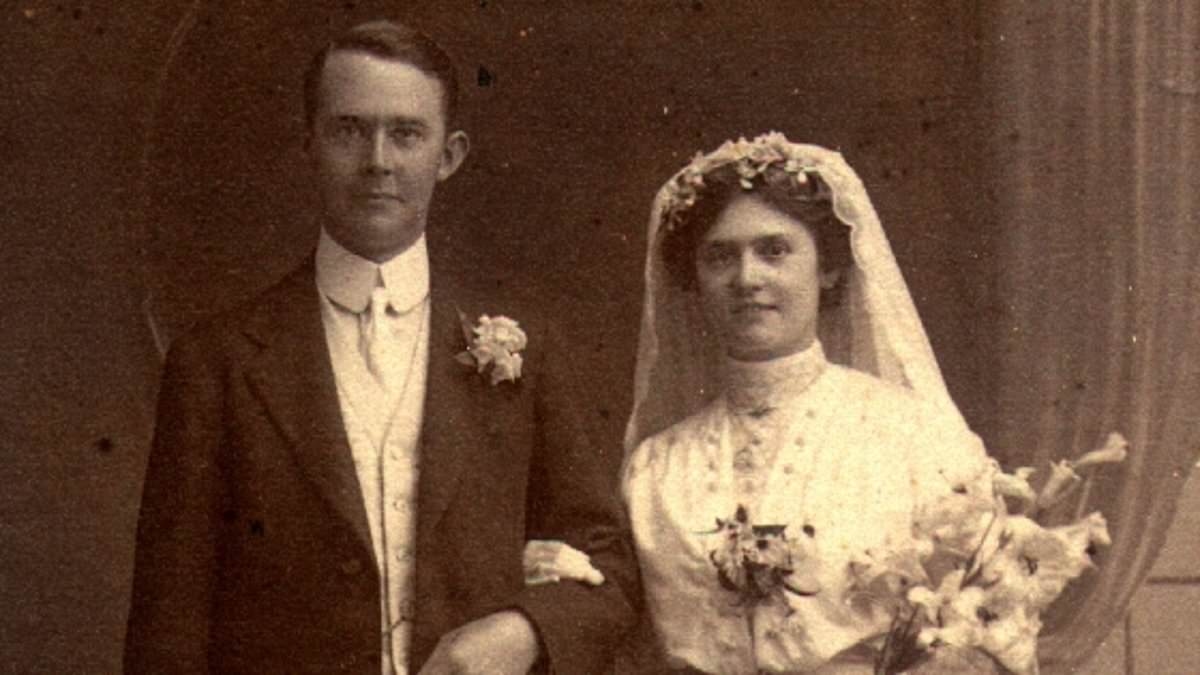 The Downton Abbey-style love story between a maid and valet that ended in tragedy: Photos, letters and mementos reveal 'below stairs' romance in shadow of WWI