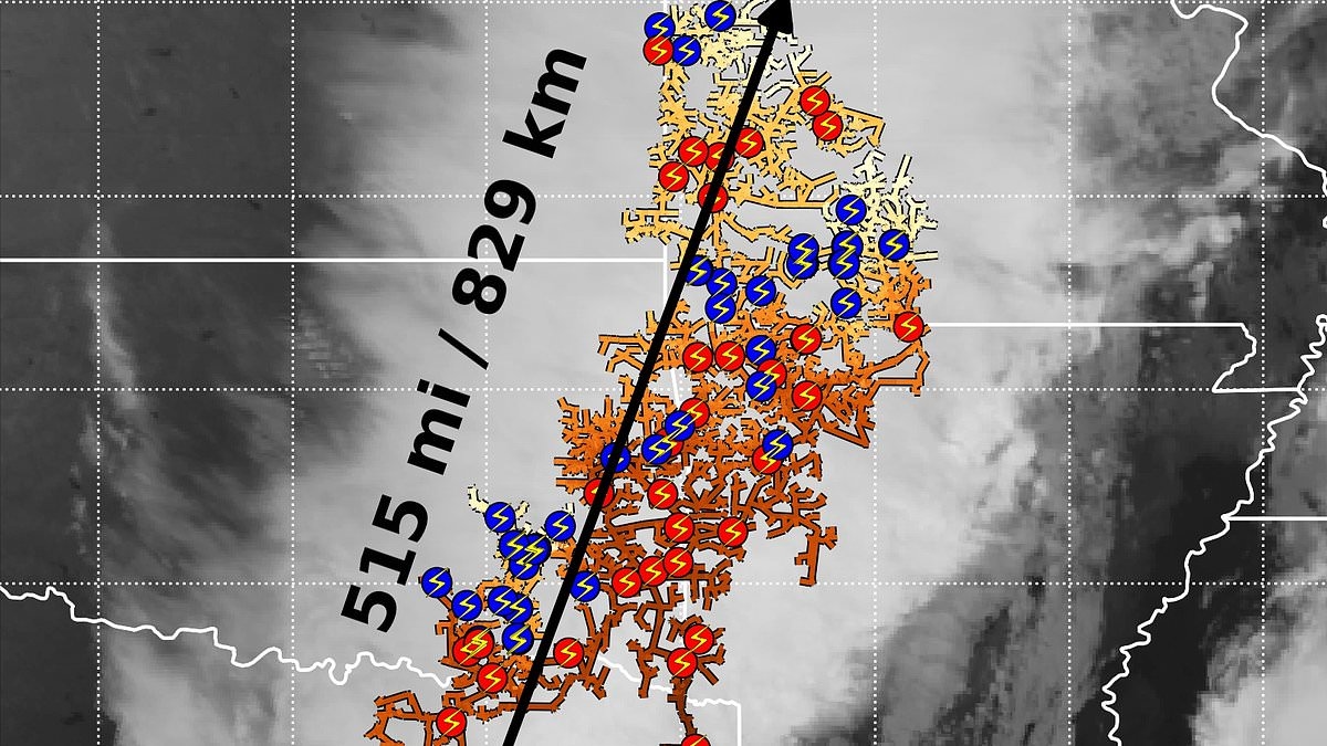 Longest lightning bolt on record stretches 515 miles across US