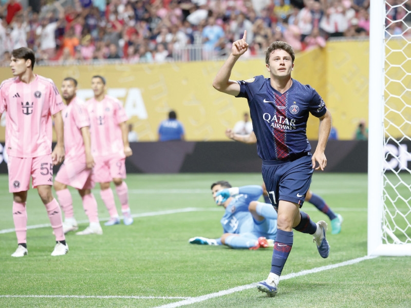 PSG dominate Miami to reach CWC quarters
