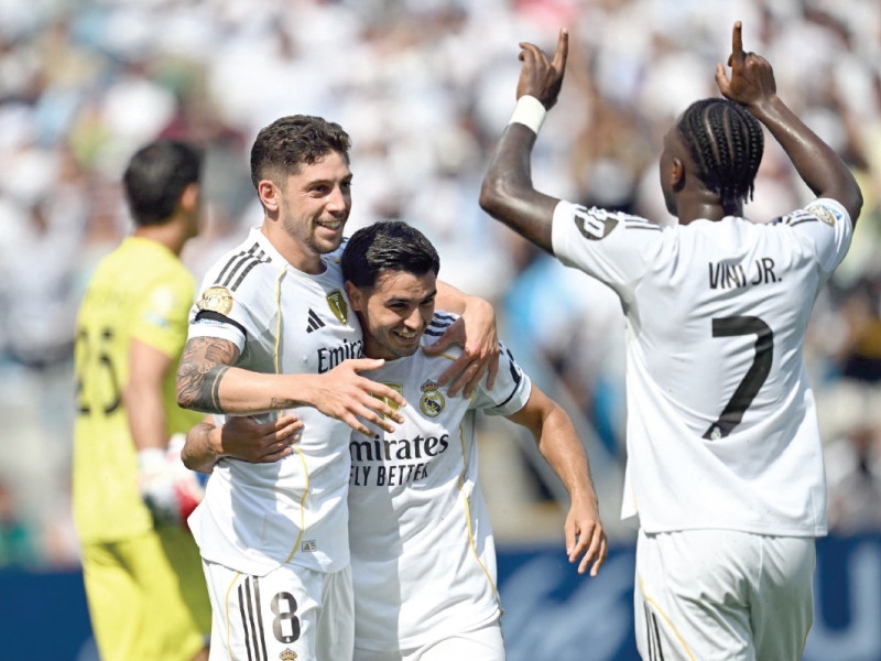 Ten-man Real Madrid show class in Pachuca win