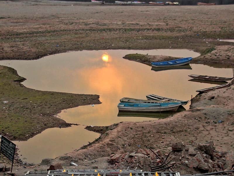 Artificial lake along Route 47 to store rainwater