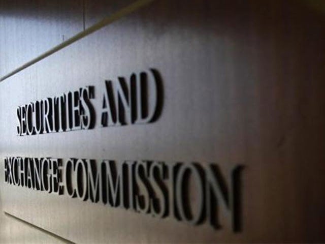 Regulator's meeting at hill station raises eyebrows