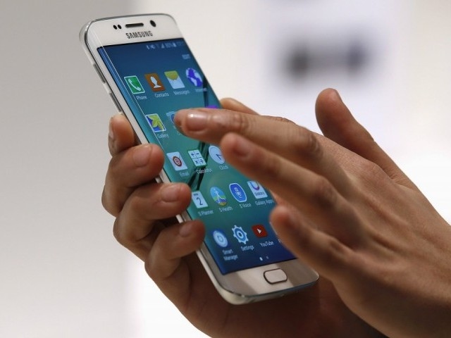 Temporary mobile registration system launched for expats