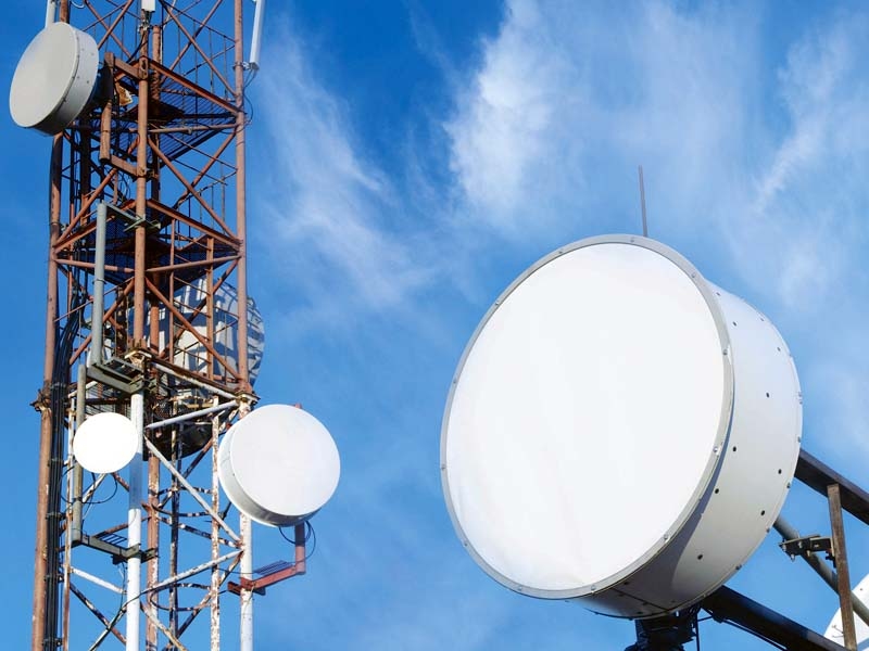 NA committee stands firm on telecom dues