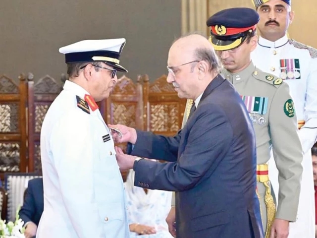 Nishan-i-Imtiaz conferred on Saudi naval chief