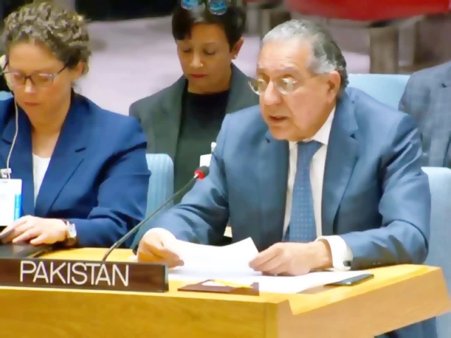 Pakistan urgesdecisive Afghan action on terror
