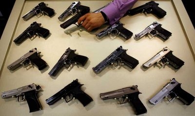 Senators seek arms licences