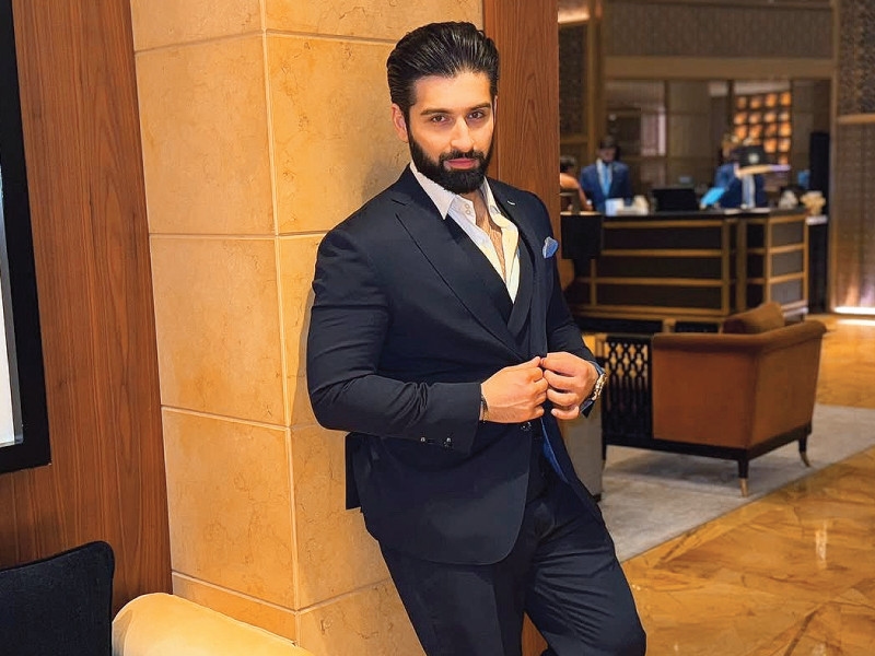 Muneeb Butt denies getting film offers with Alia, Deepika