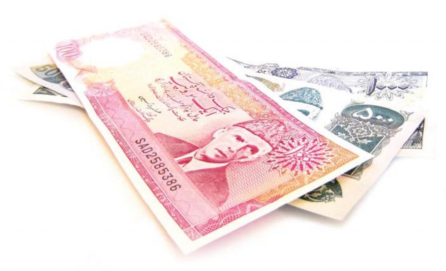 Rupee continues uptrend with appreciation of 24 paisa