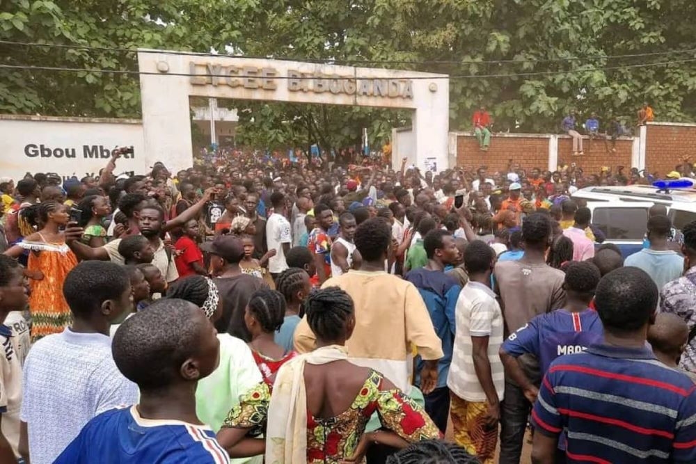Power blast triggers stampede, 29 students killed in Central African Republic