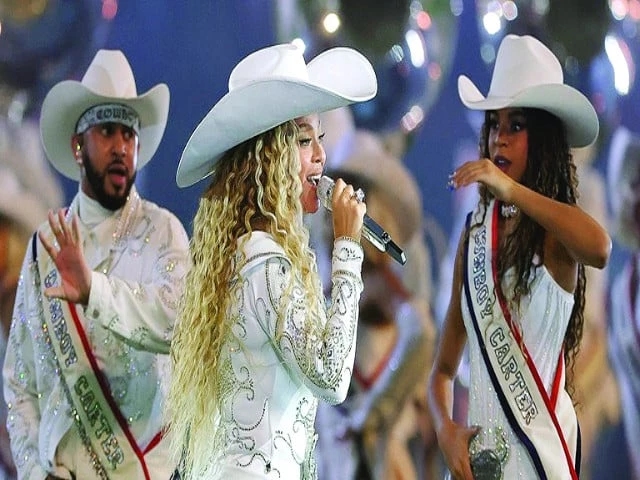 Was Beyoncé's Atlanta show sabotaged by a cockroach?