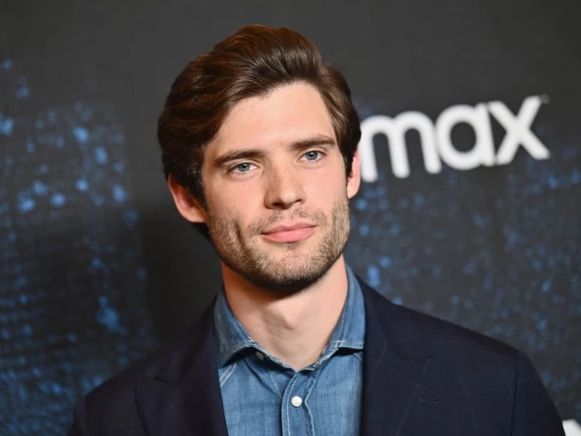 David Corenswet says Henry Cavill, Tyler Hoechlin offered no tips for Superman