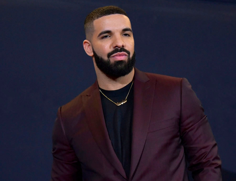 Drake's deep Instagram caption gets overshadowed by ab etching rumors