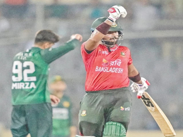 Emon stars as BD stun Pakistan
