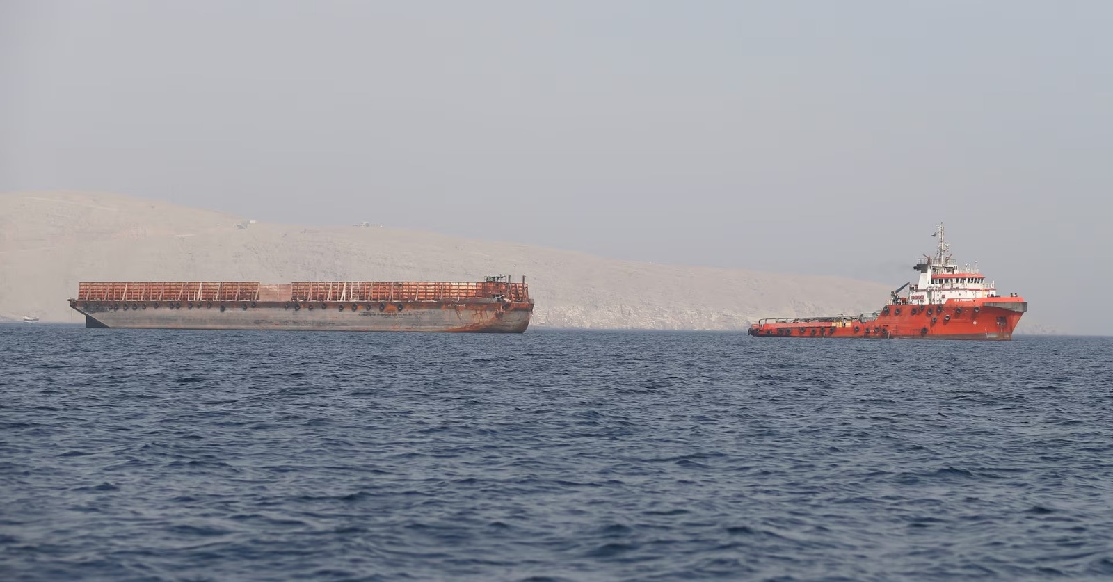 Ships advised to keep their distance from Iran around Hormuz Strait