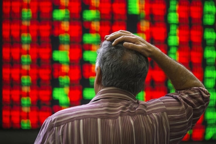 PSX suffers setback amid economic jitters