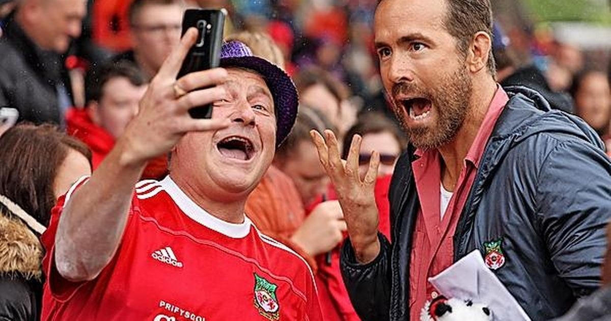 Ryan Reynolds and Wrexham a Celtic and Rangers transfer 'issue' as ex Premier League star delivers brutal verdict