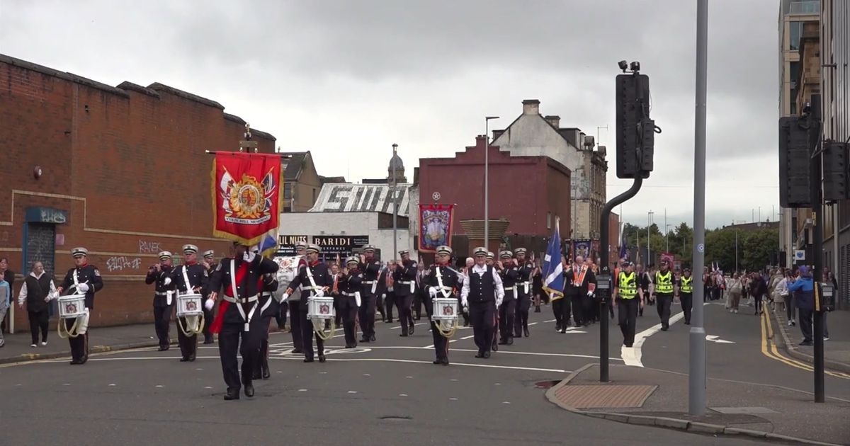 Orange walk marches through Glasgow as participants urged to behave respectfully