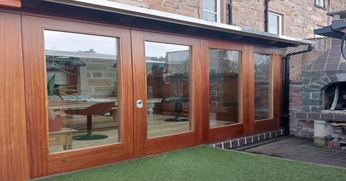 Glasgow homeowner ordered to demolish sun room by council after neighbours moan