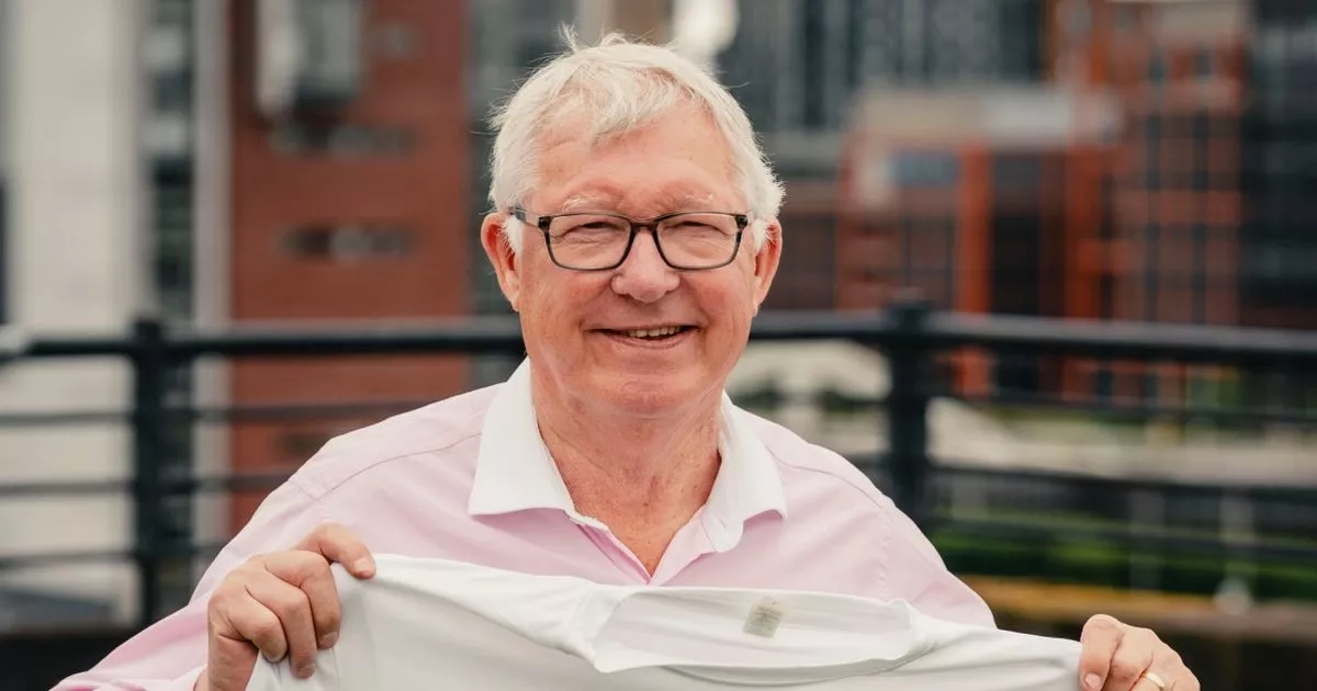 Sir Alex Ferguson backs dementia charity as football legend joins music therapy team