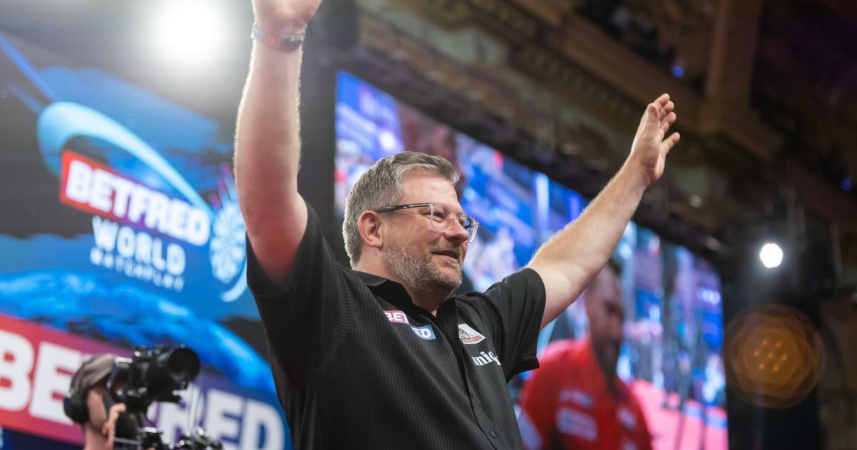 James Wade feasts on out of date pizzas but World Matchplay finalist insists he's not past his sell by