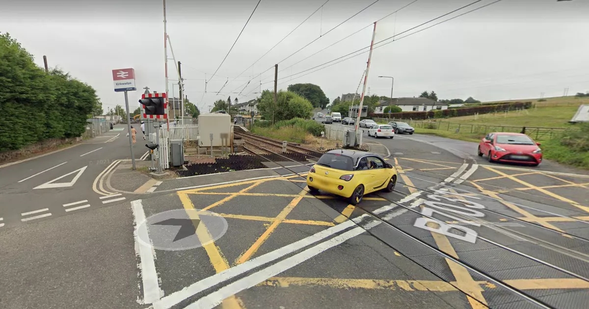 Housing developer launches West Lothian shuttle bus to help commuters get to work