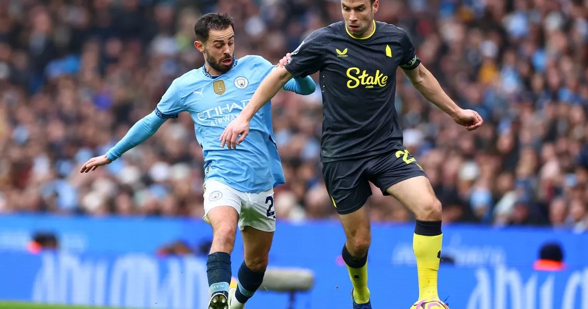 David Moyes issues huge update on Seamus Coleman's future