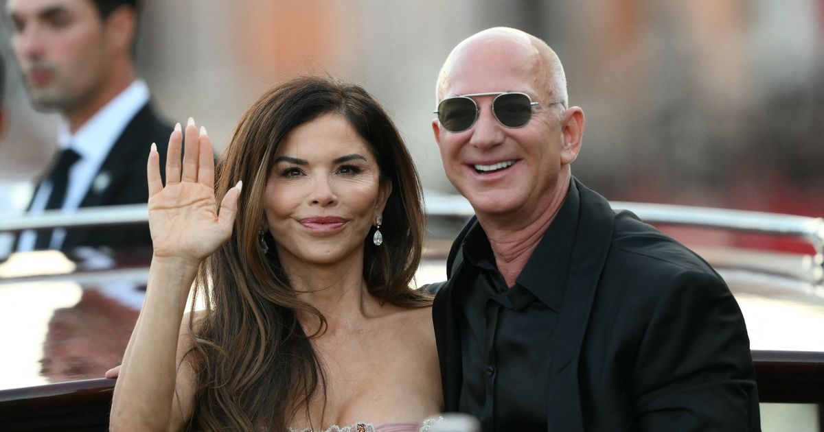 Jeff Bezos and Lauren Sanchez lock lips in steamy display as they head to big wedding bash