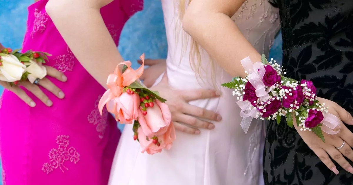 'My daughter's prom dress is tacky and embarrassing but she won't listen'