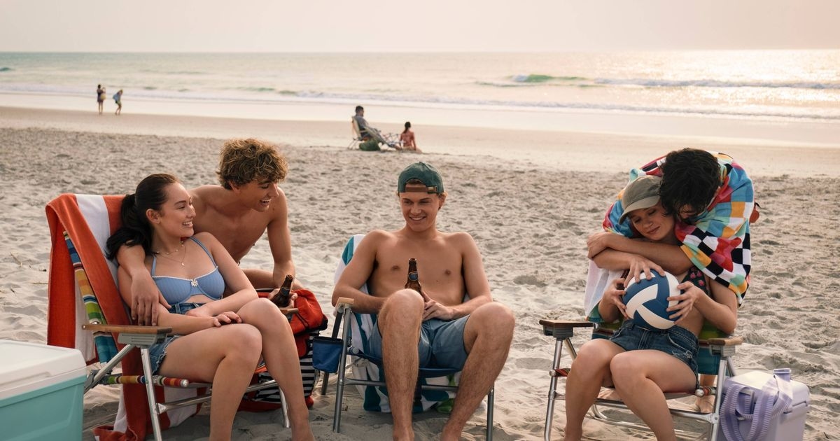 Prime Video fans given 'zero tolerance' warning as hit drama returns after 2 years